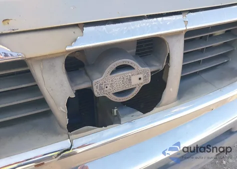 2000 Nissan Frontier Xe from USA, damaged, VIN 1N6DD26S9YC418543